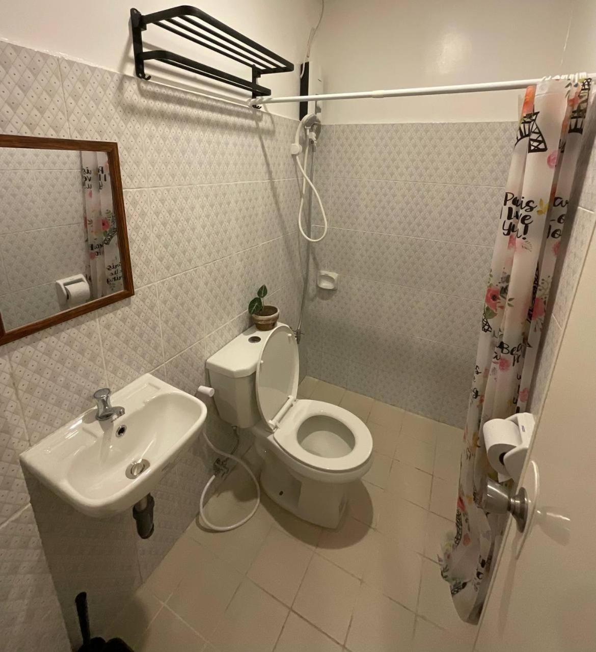 Halajo Bnb Transient Laoag Zimmer foto